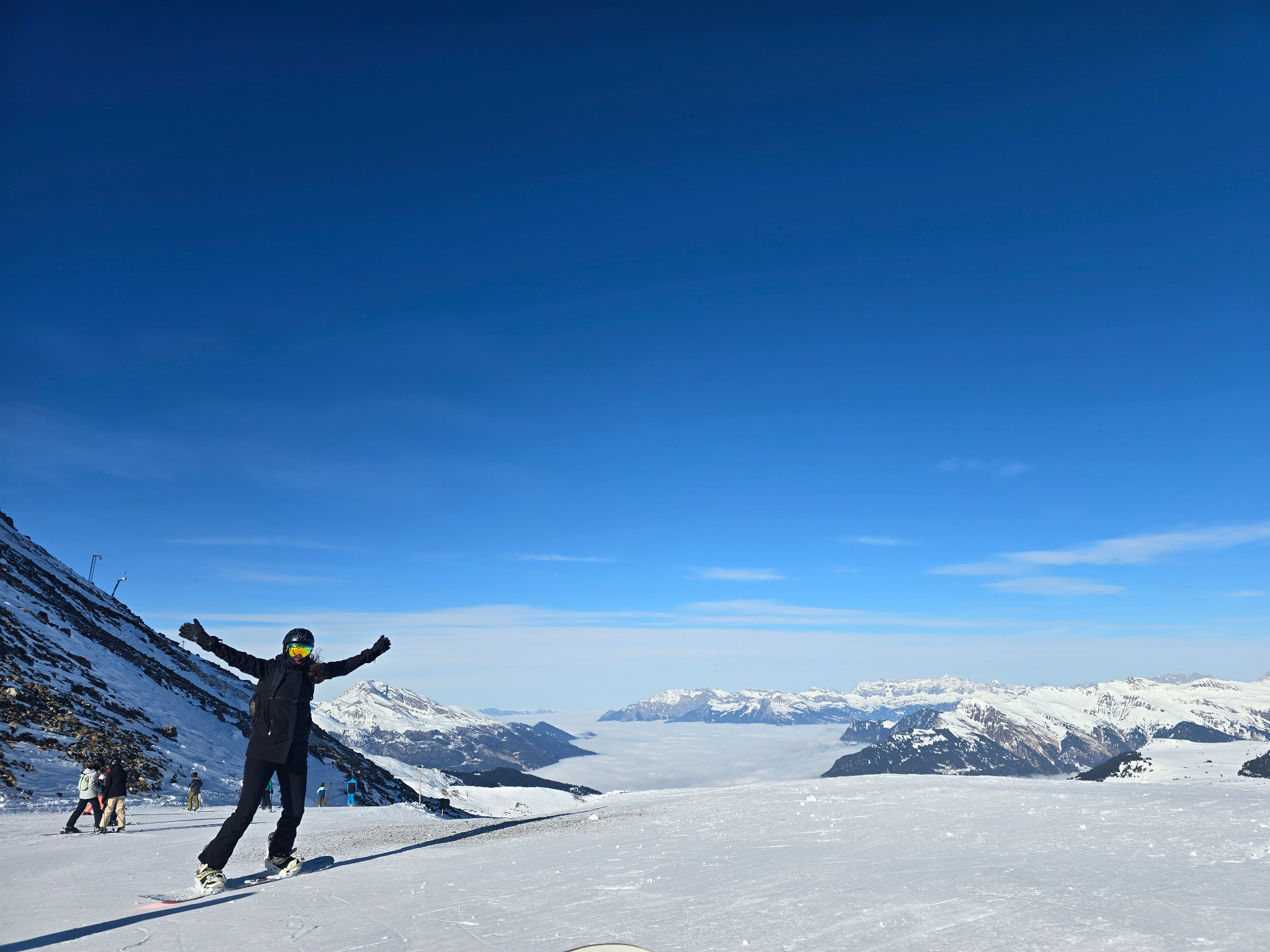 Student snowboarding — photo 4